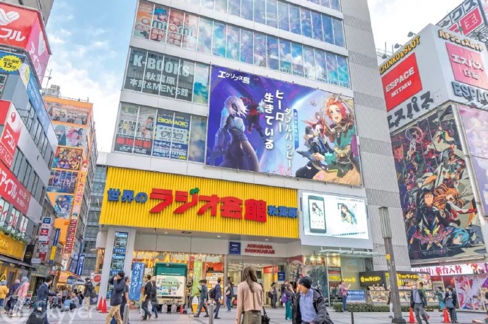 日本玩家为求《风云岛行动》尽快上线 竟在秋叶原打下巨幅广告